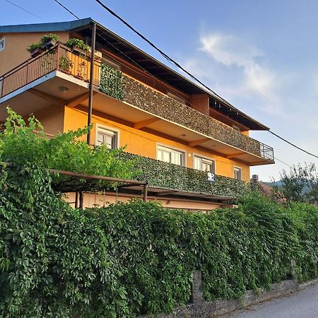 Apartments Mirkovic Cetinje Ngoại thất bức ảnh