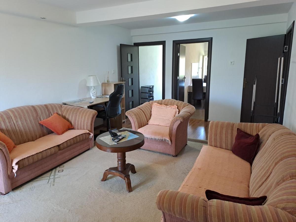 Apartments Mirkovic Cetinje Ngoại thất bức ảnh