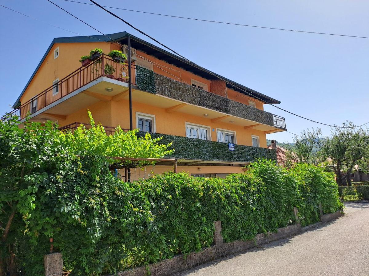 Apartments Mirkovic Cetinje Ngoại thất bức ảnh