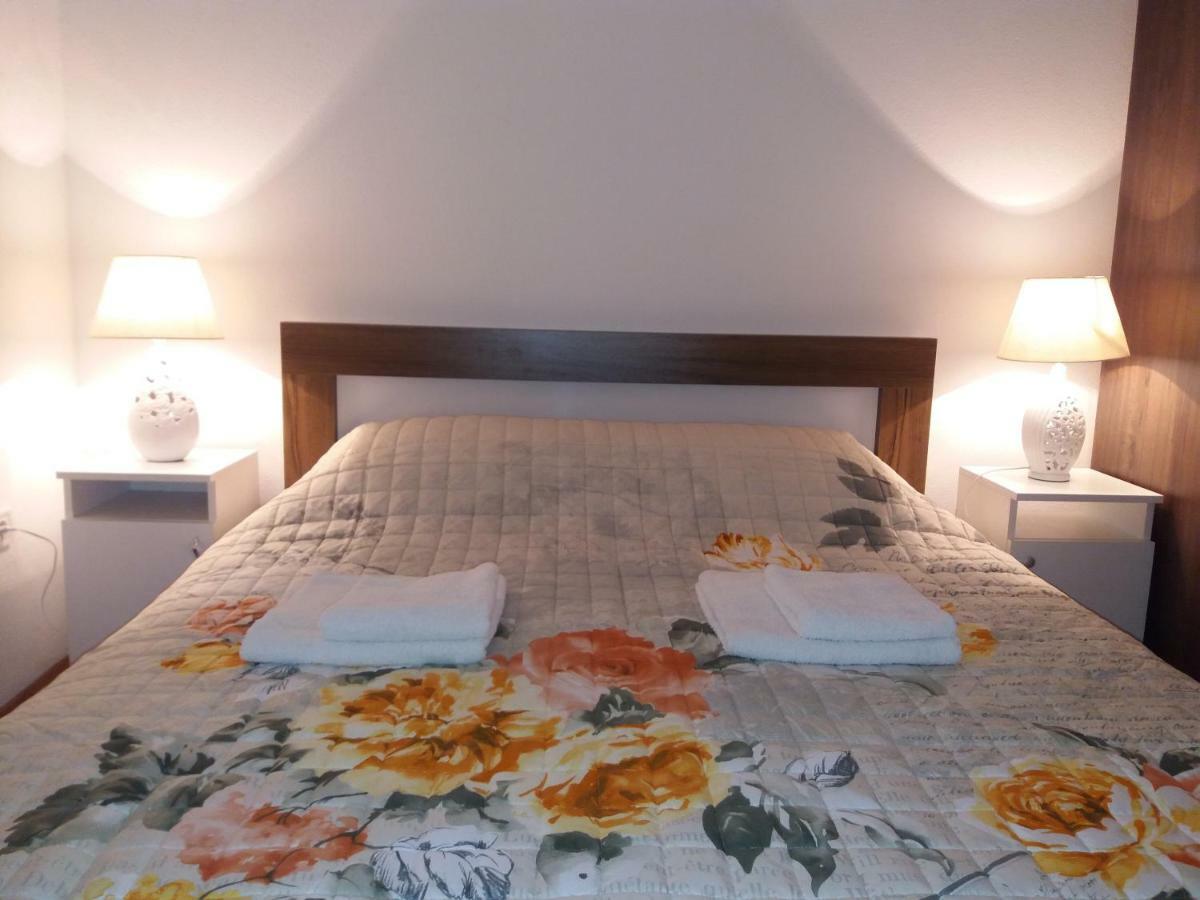 Apartments Mirkovic Cetinje Ngoại thất bức ảnh