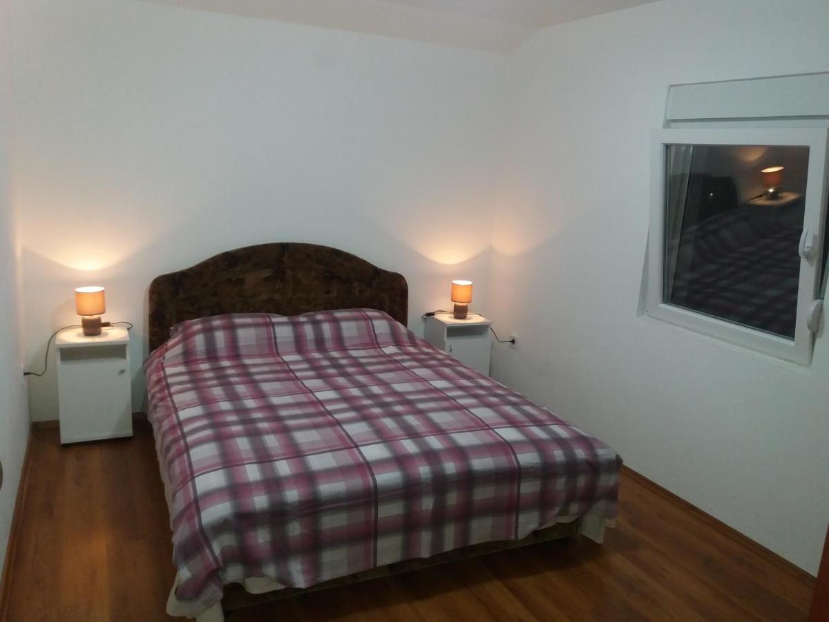 Apartments Mirkovic Cetinje Ngoại thất bức ảnh